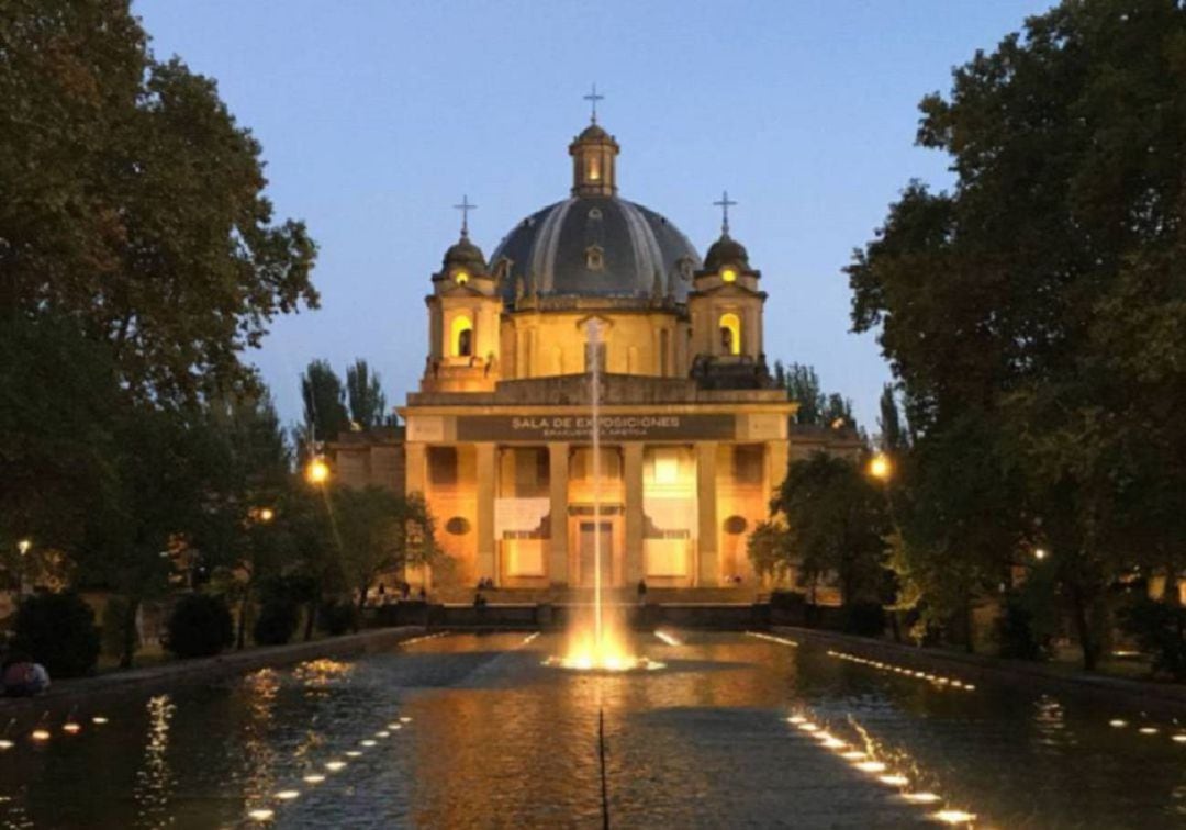 Monumento a los Caídos