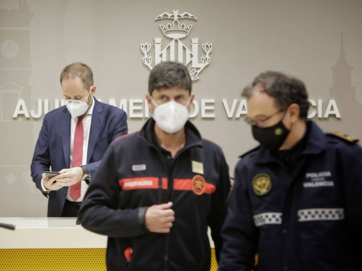 Aviso a las fiestas ilegales en casas: la Policía Local de València multará aunque no abran la puerta