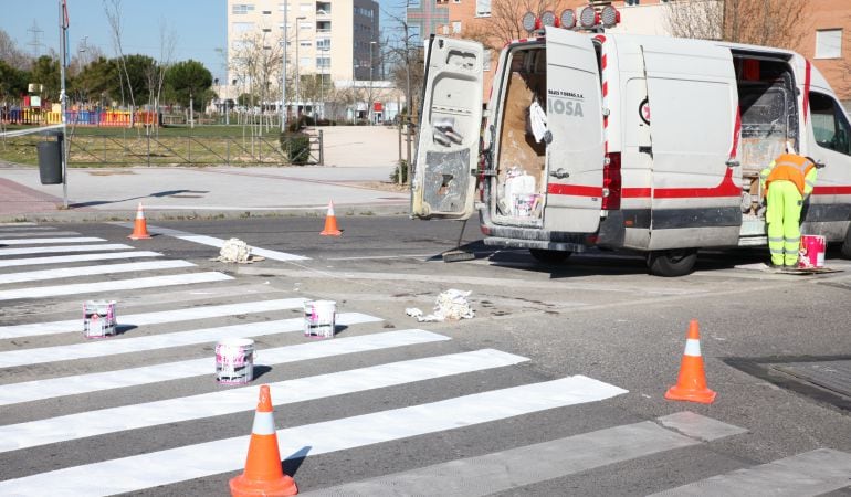 La Operación Asfalto del Ayuntamiento fuenlabreño vuelve a realizarse en verano en la ciudad y los polígonos.