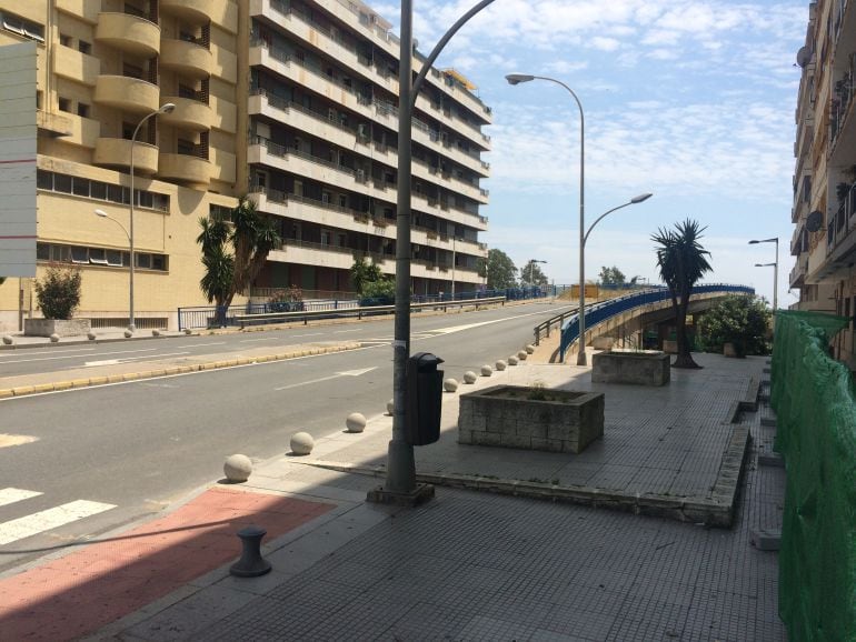 Última imagen del Puente de la Avenida de Cádiz, la semana en que será demolido para seguir con las obras de la nueva estación ferroviaria