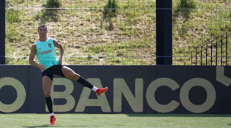 Cristiano Ronaldo, durante un entrenamiento con Portugal