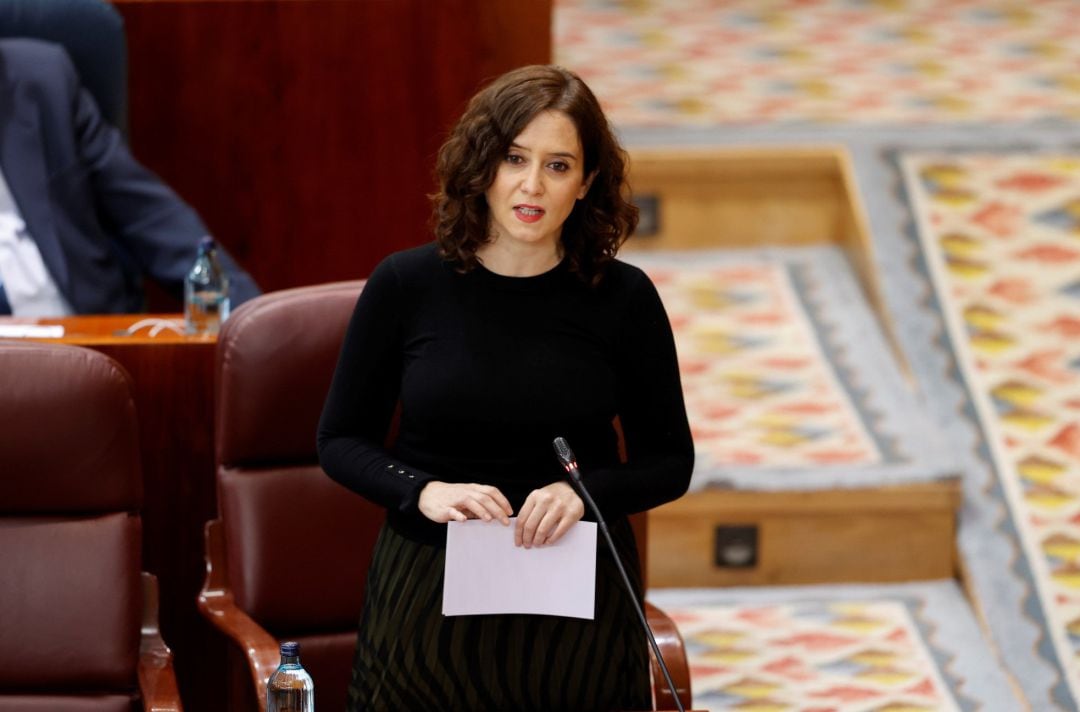 La presidenta de la Comunidad de Madrid, Isabel Díaz Ayuso interviene en el pleno de la Asamblea de Madrid este jueves.