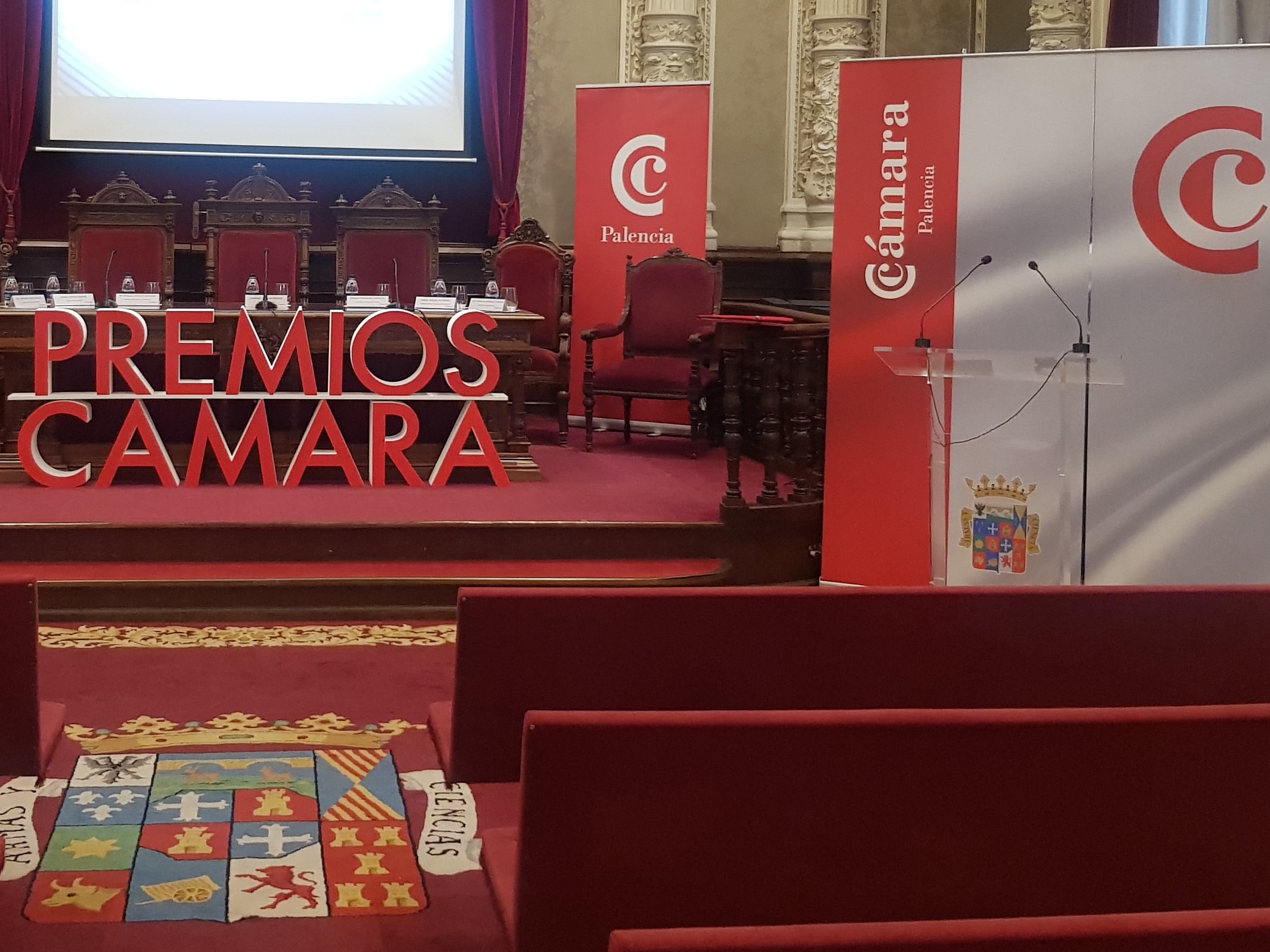 LLa Cámara de Comercio de Palencia entrega sus premios anuales en el salón de actos de la Diputación de Palencia