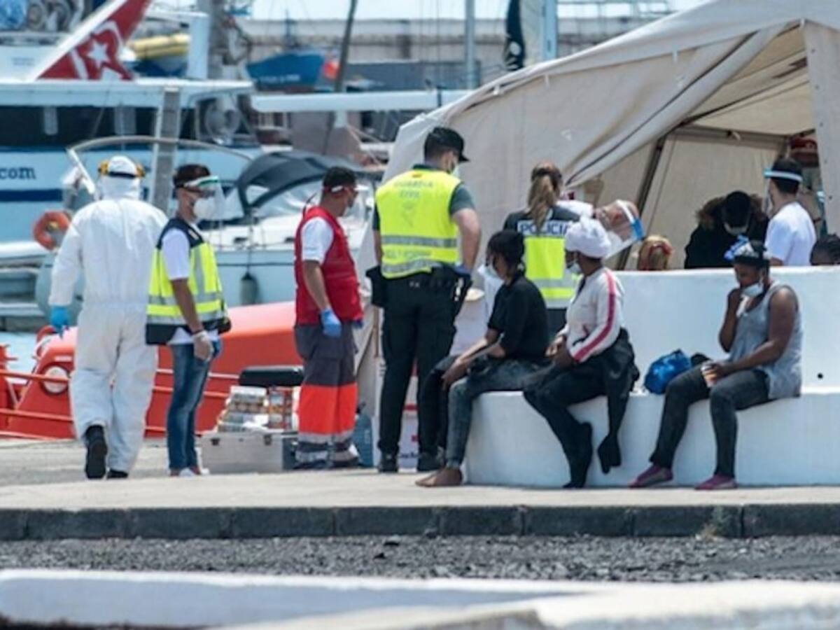 Un menor llegado en patera a Lanzarote da positivo de coronavirus