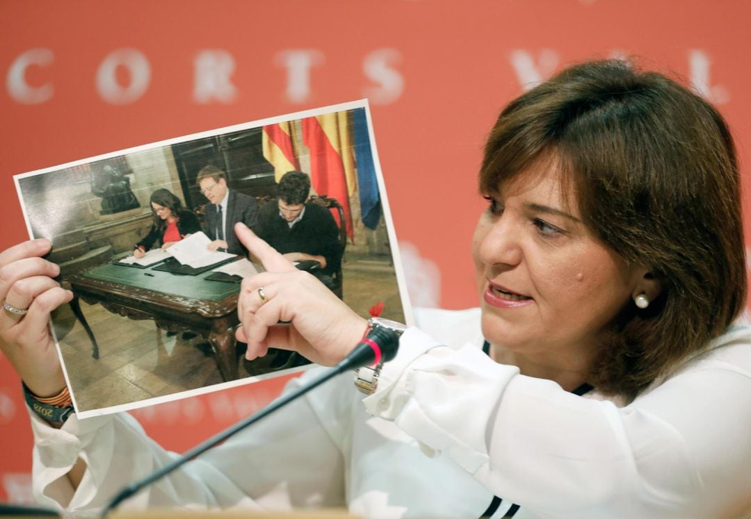 La presidenta del PP valenciano, Isabel Bonig, ha asegurado hoy en ruieda de prensa, que los Presupuestos de la Generalitat para 2019 son &quot;ficticios&quot; por contemplar unos ingresos de más de 2.600 millones de euros que no cree reales, y se plantea recurrir 