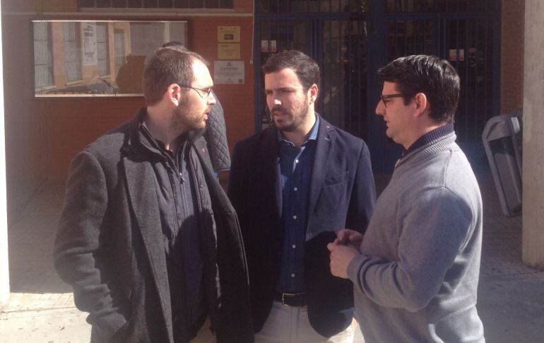 Toni Valero, Alberto Garzón y Pedro García.