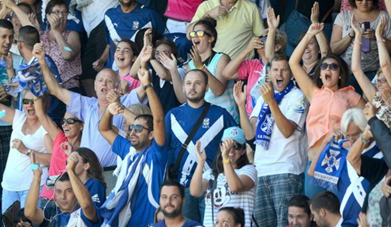 Los aficionados blanquiazules no tendrán aumento en sus abonos