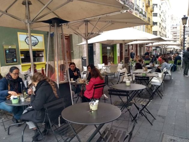 Las terrazas no podrán abrir en Alicante este lunes 11 de mayo