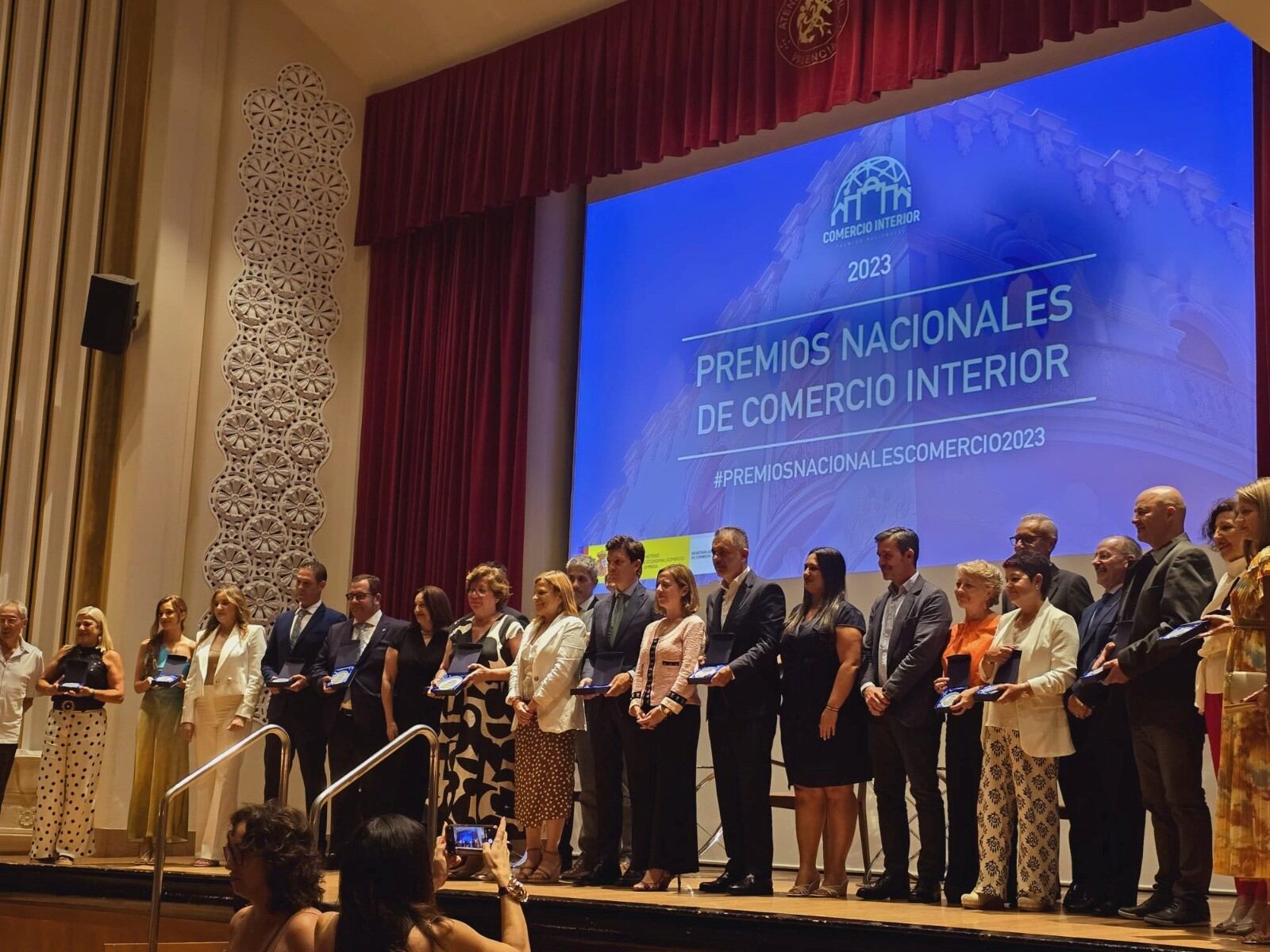 Foto de familia de los premiados por la Secretaría de Estado de Comercio. Foto: AESB