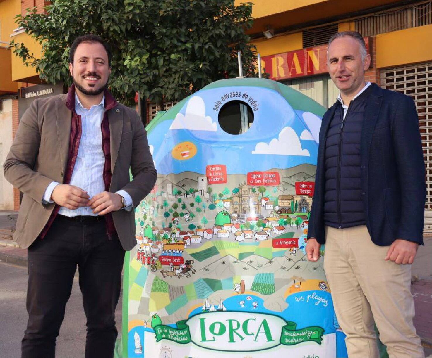 Lorca recicla más vidrio. El municipio gana el concurso del Reto Mapamundi por la recogida de más de 192.600 kg de vidrio reciclado con un 63% de aumento en un solo mes.