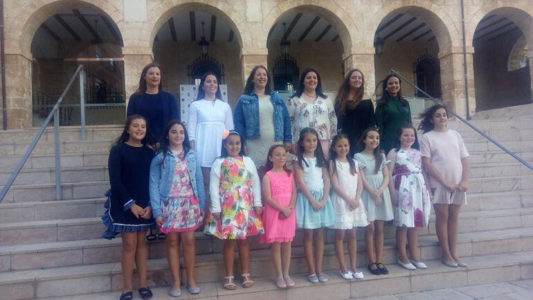 Las 16 candidatas a Falleras Mayores de Dénia 2018-2019.