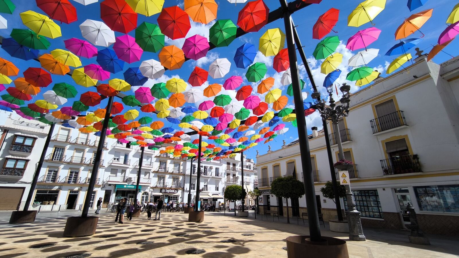 Sombrillas en Torrox