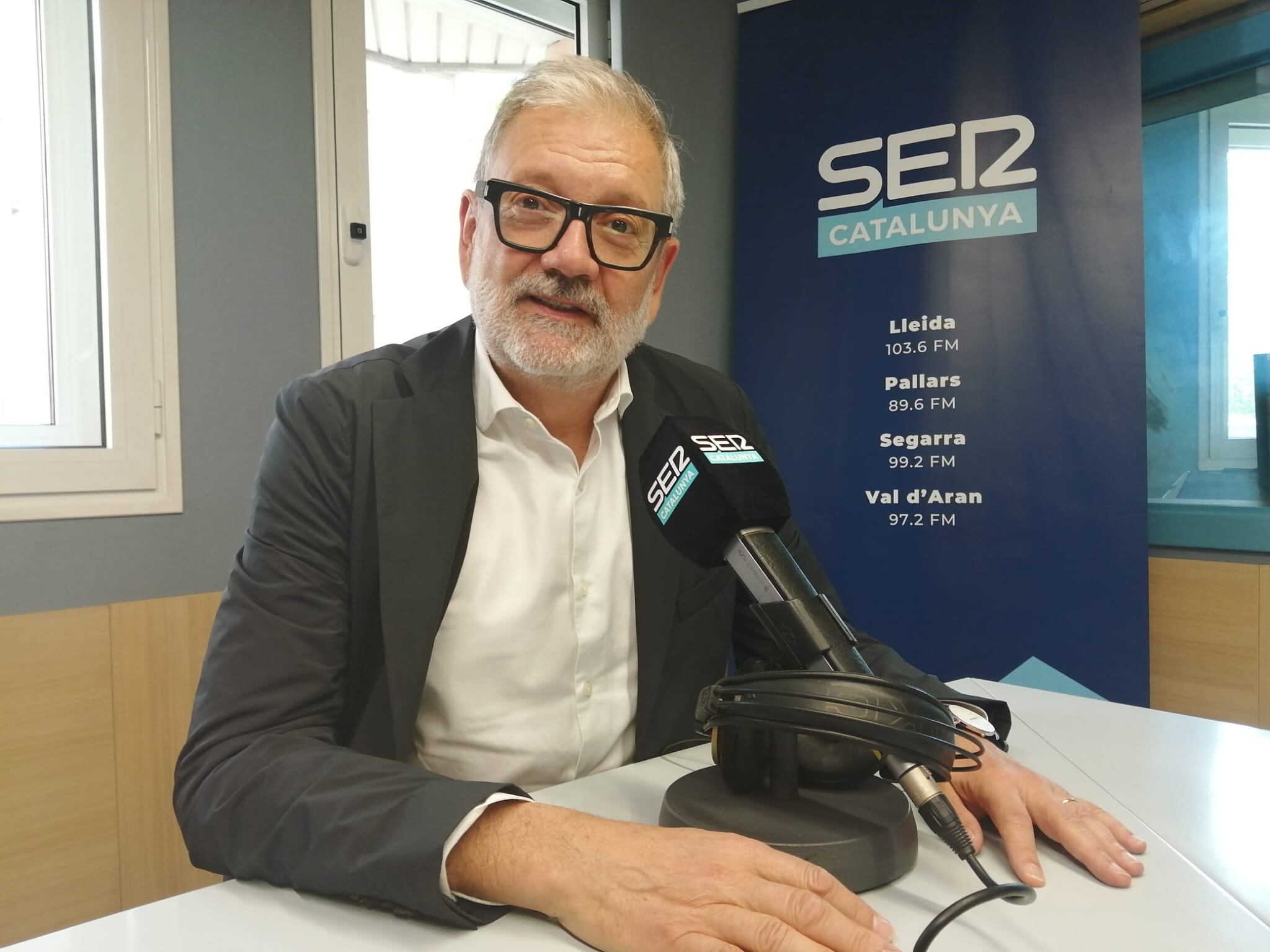 Fèlix Larrosa, que encapçala la llista que ha guanyat les eleccions a Lleida aquest 28M, durant l&#039;entrevista d&#039;anàlisi dels resultats a Ràdio Lleida aquest dilluns.