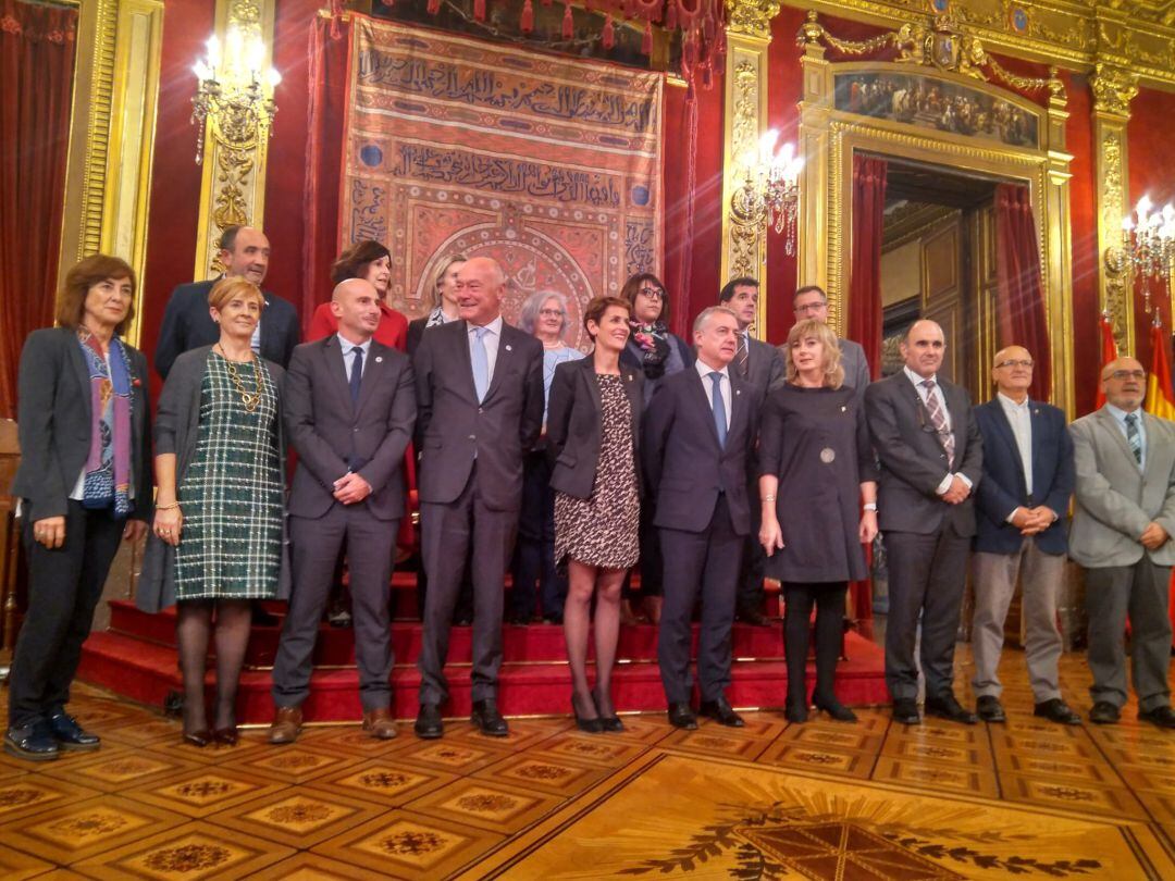 En Pamplona, la presidenta del Gobierno de Navarra, María Chivite, preside la Asamblea Extraordinaria de la Eurorregión Nueva Aquitania-Euskadi-Navarra. Al encuentro asisten también el presidente de Nueva Aquitania, Alain Rousset, y el lehendakari del País Vasco, Iñigo Urkullu