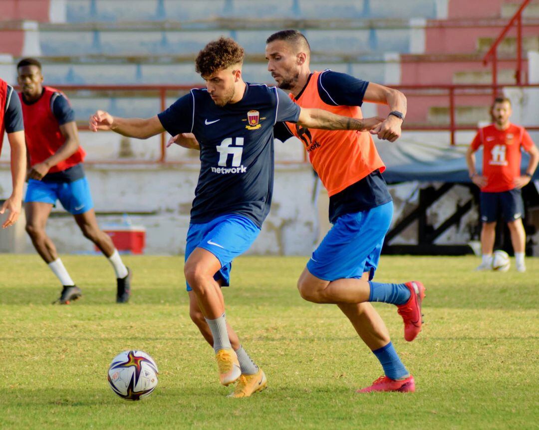 El Eldense sigue poniendo a punto la maquinaria para el inicio liguero