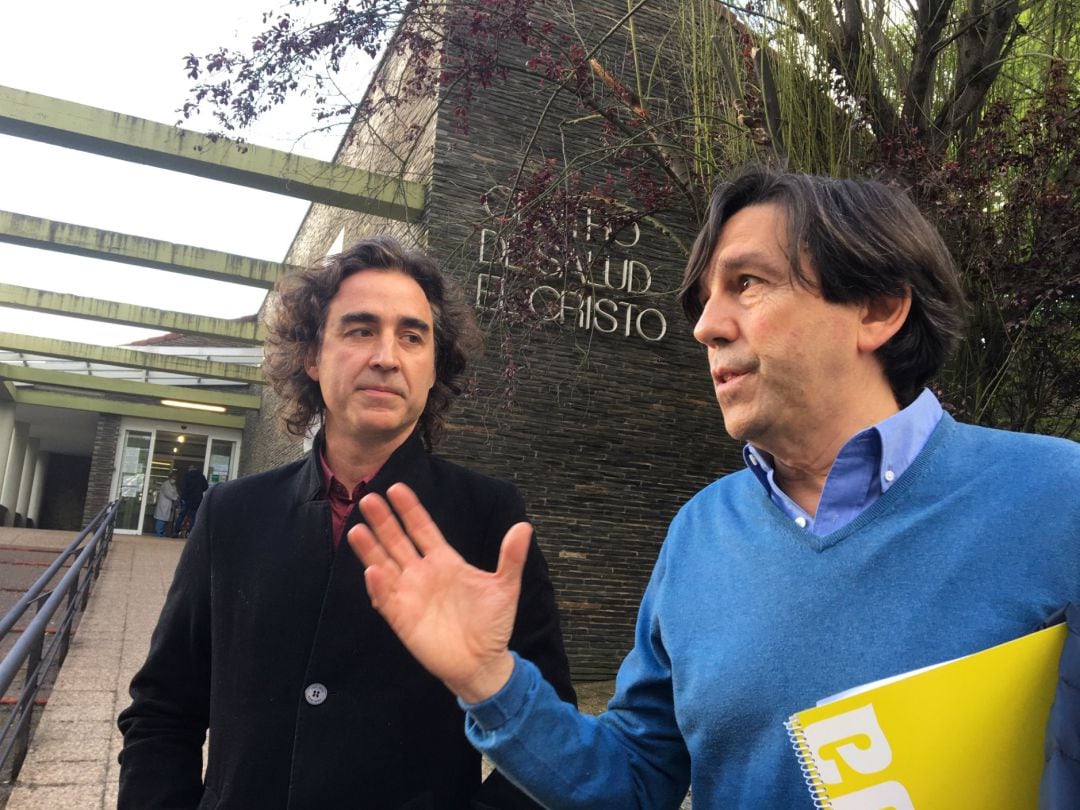 De izquierda a derecha, Óscar Suárez, coordinador de Programas del Servicio de Salud, e Ignacio Donate, director del estudio nacional de seroprevalencia de la COVID-19 en Asturias.