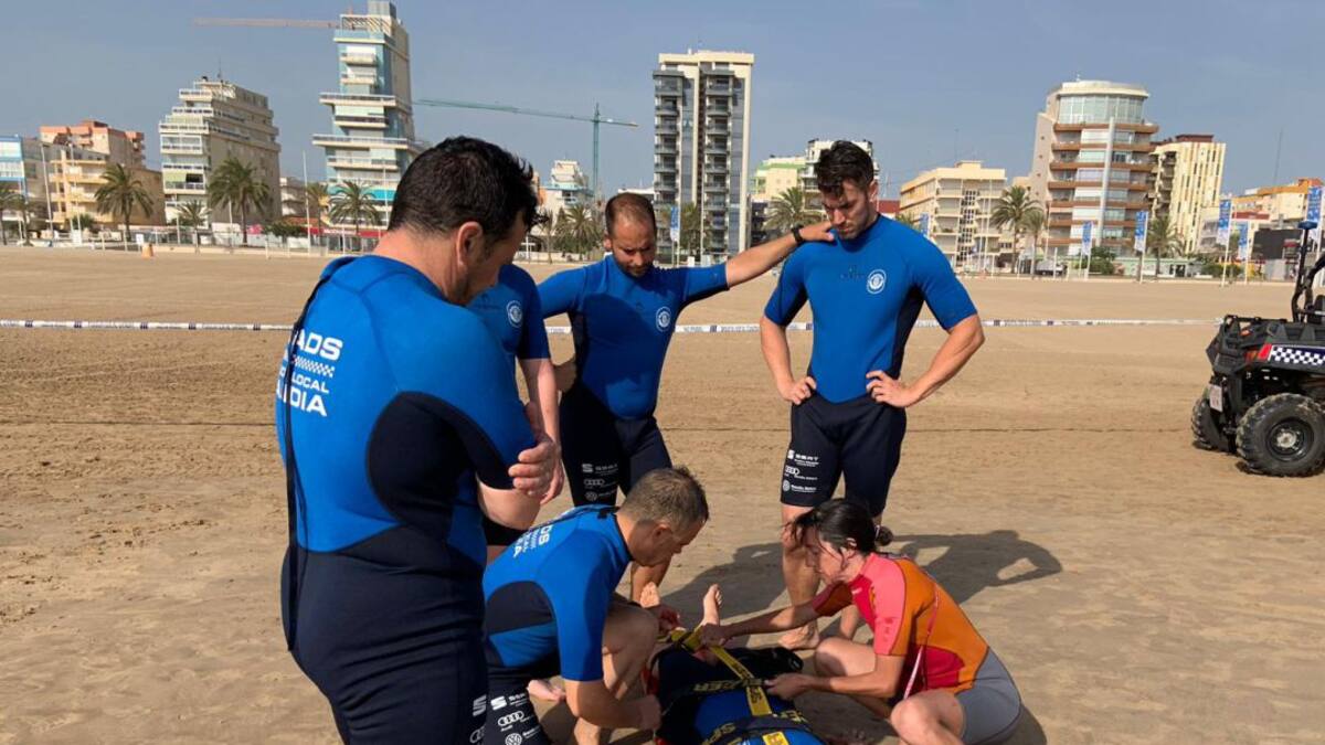 Comportamiento ejemplar de los bañistas en Daimús, Guardamar, Bellreguard y Miramar