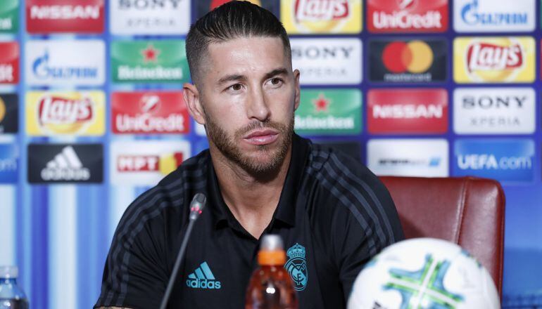 Sergio Ramos, durante la rueda de prensa de este lunes