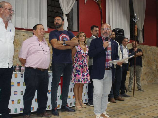 El jurado, junto a David Antolí y a Paco García, poco antes de dar a conocer el ganador del concurso