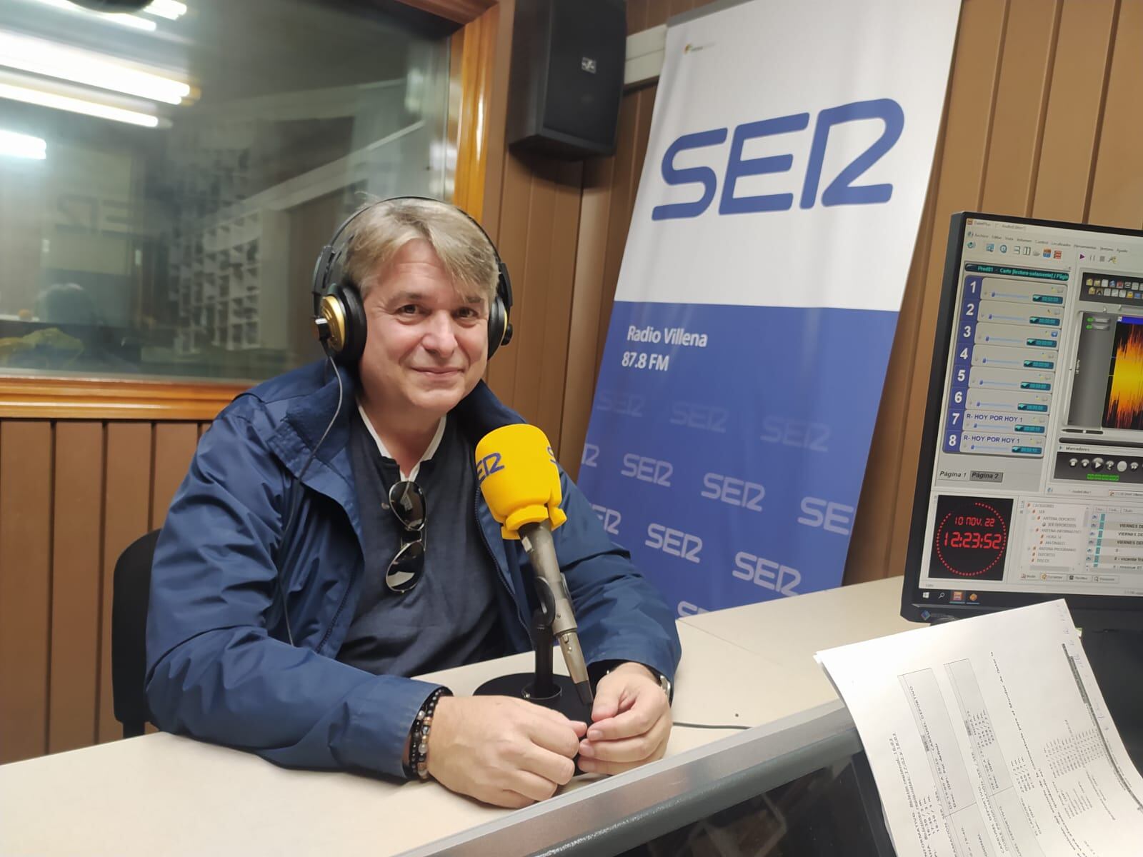 Paco Rosique, en Radio Villena SER