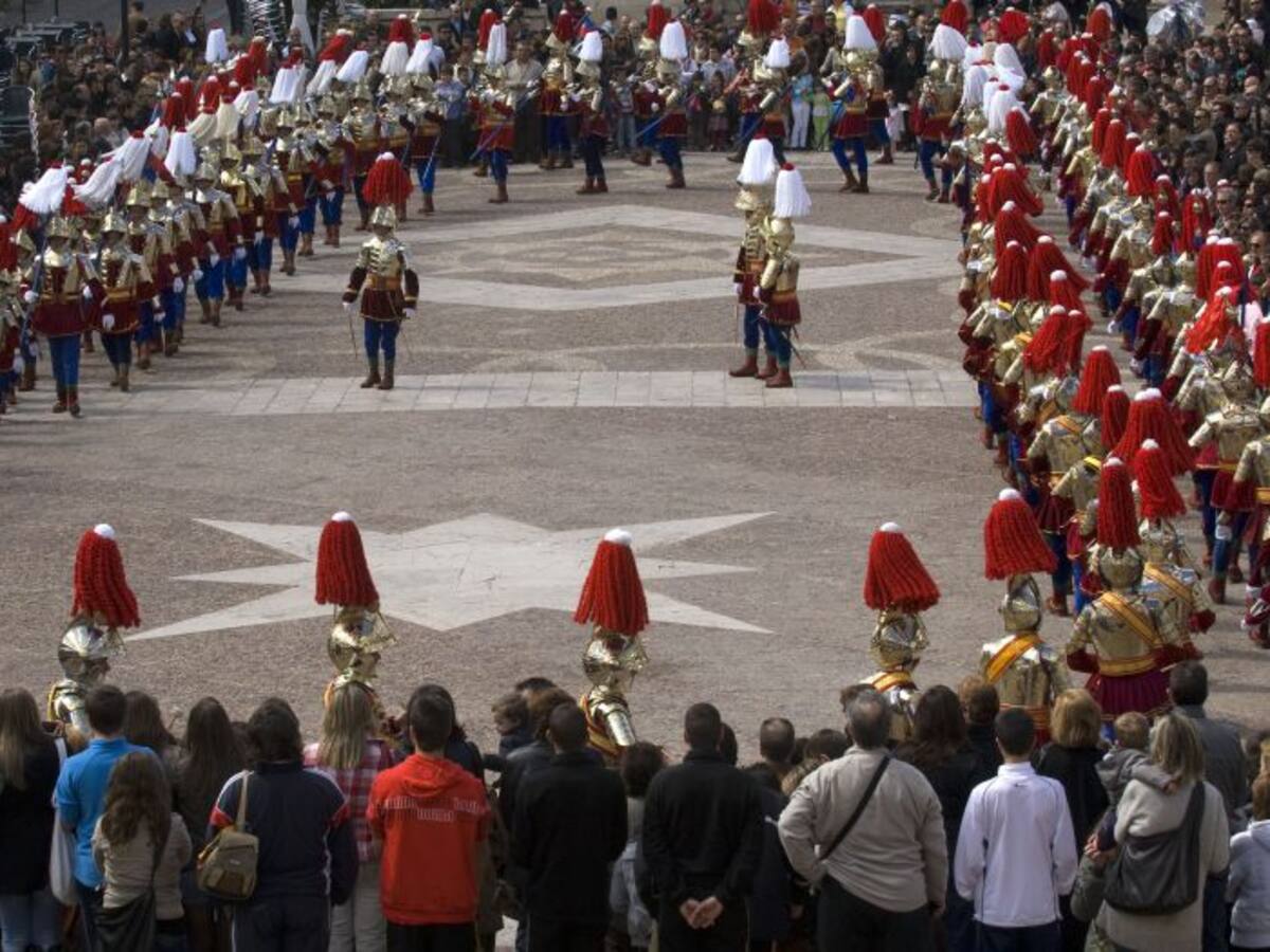 Más cofrades y más turistas que nunca