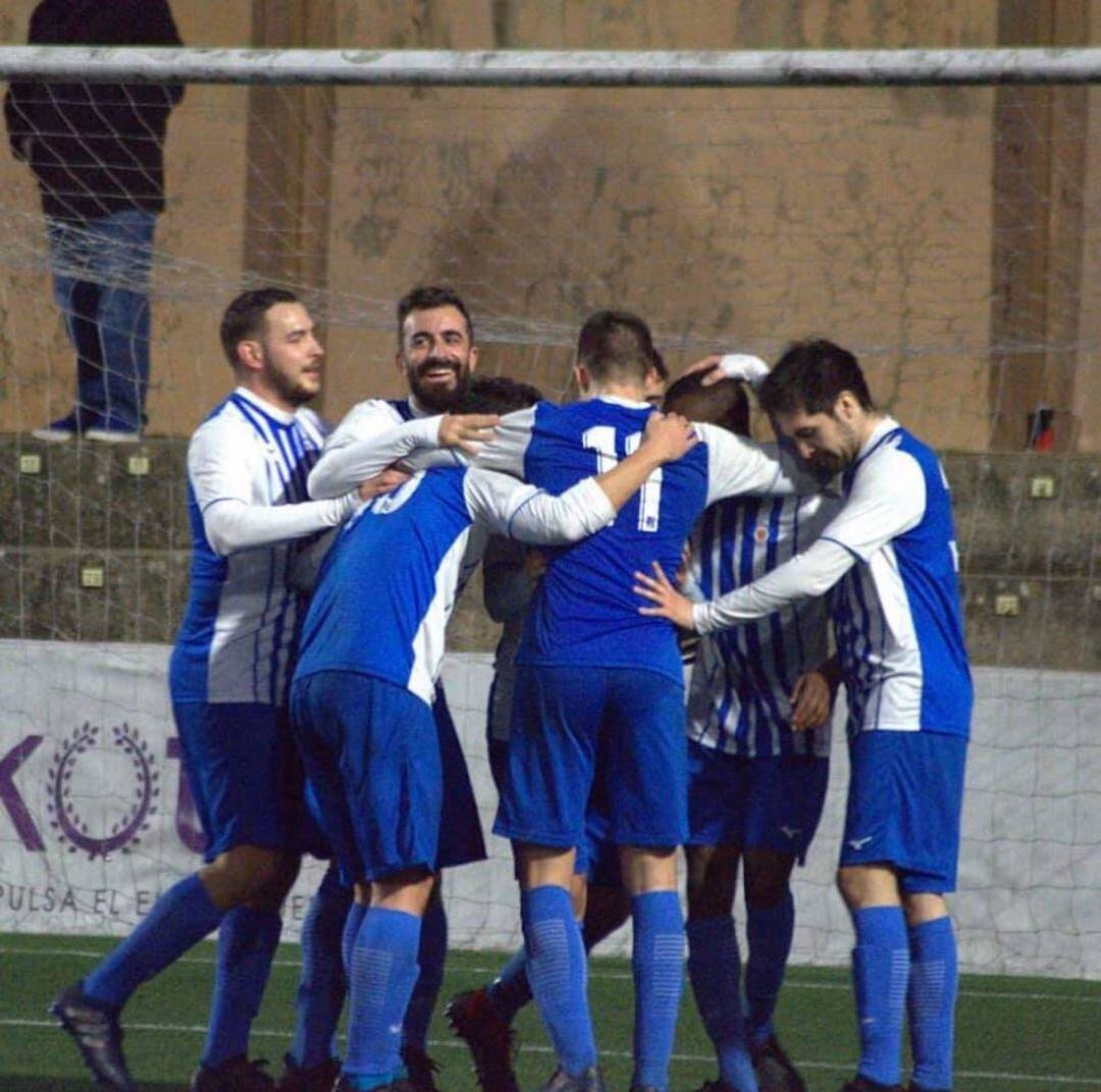 El equiop celebra un gol durante la temporada