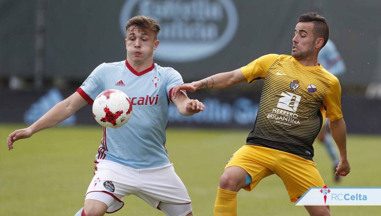 El conjunto berciano cedió ante el Celta B que aprovechó el único error de los bercianos