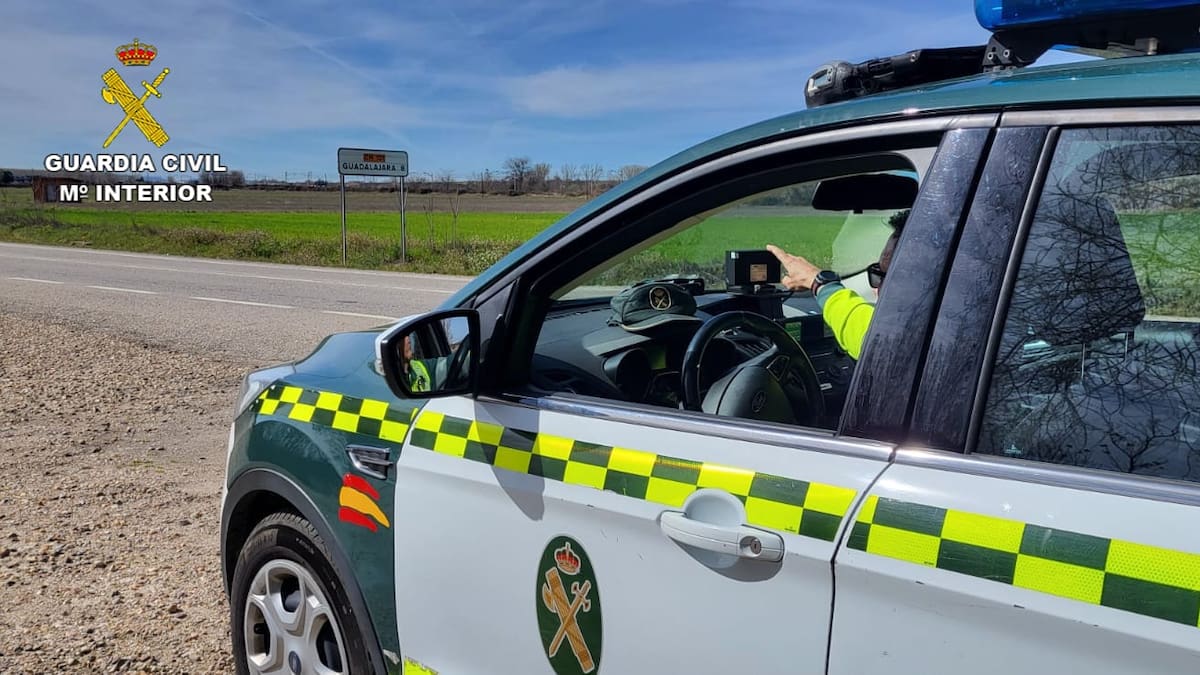 Le pillan a 201 km/h en una carretera secundaria limitada a 90 km/h