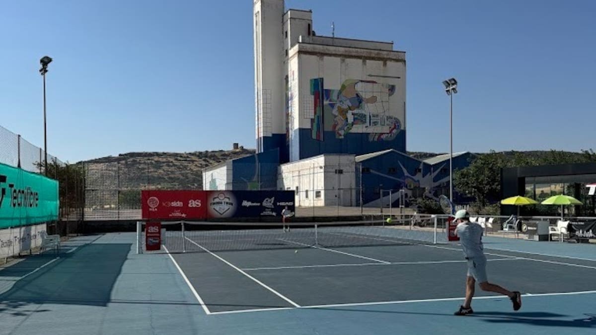 En julio estarán listas las primeras cuatro pistas de tenis del Complejo de Alto Rendimiento de Corral de Calatrava