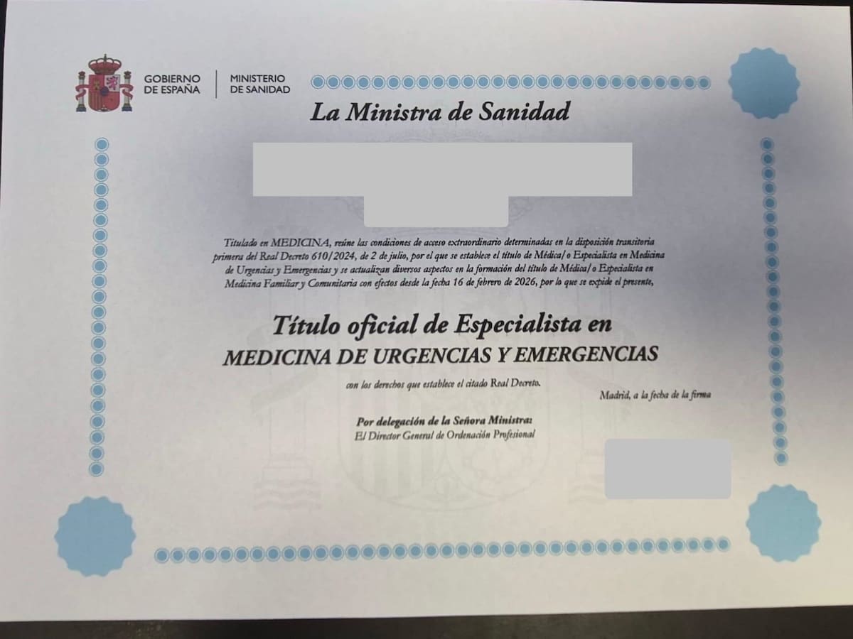 Los médicos de Urgencias del Hospital del Bierzo reciben el Título Oficial del Ministerio de Sanidad que reconoce su especialidad