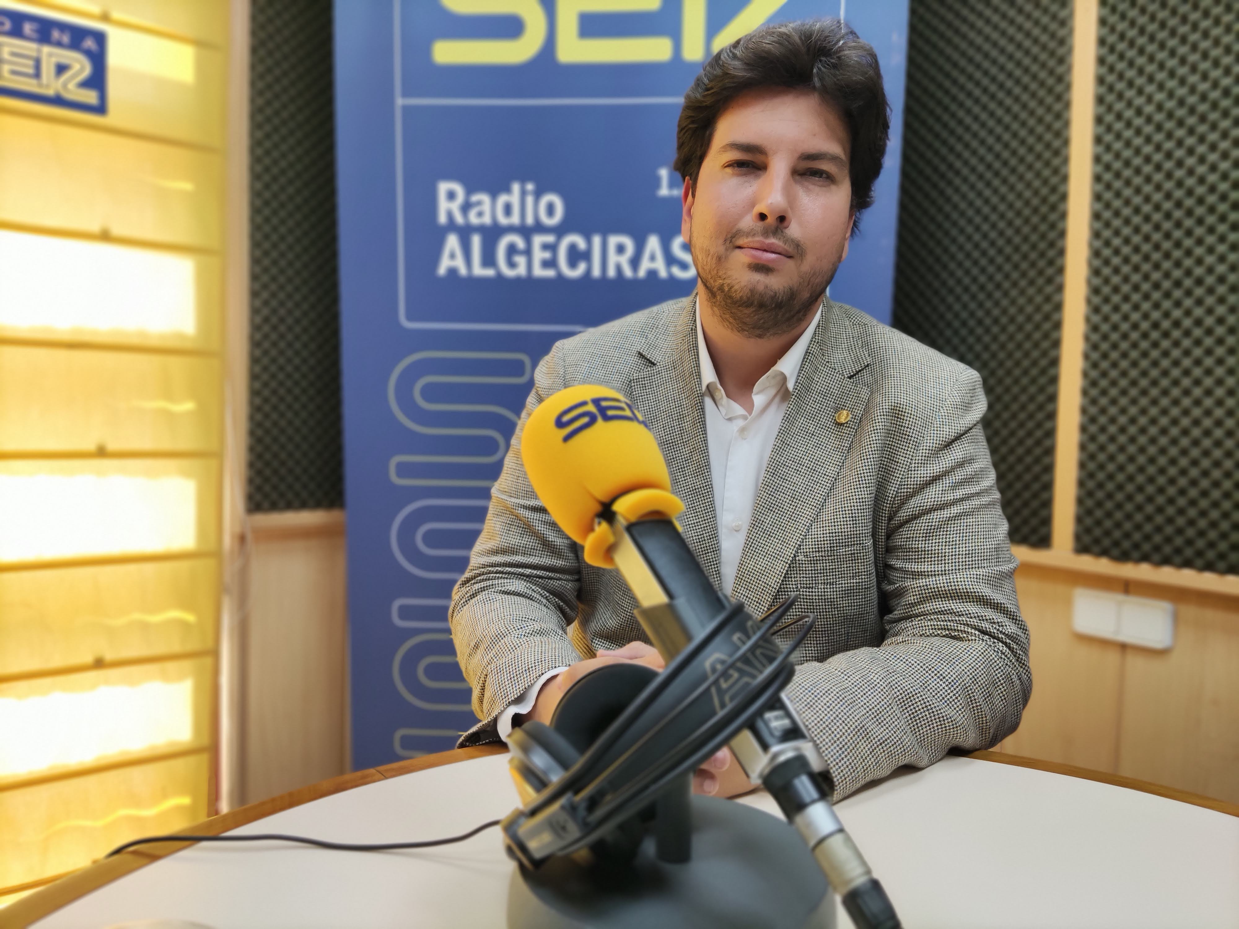 Ismael Villa, Hermano Mayor de La Palma, durante su participación en Hoy por Hoy Campo de Gibraltar