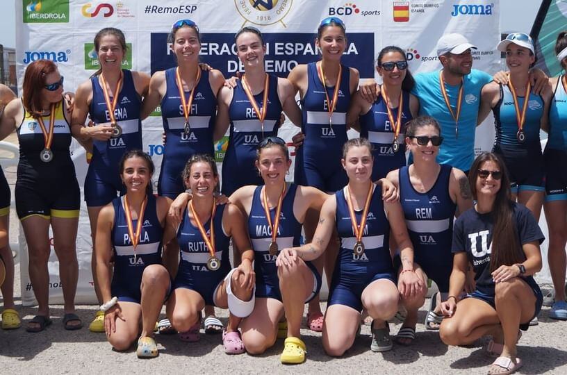 Equip de la UA campiones d'Espanya de rem fixe