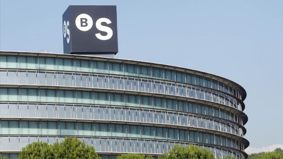 ¿Por qué el Banco Sabadell ha aprobado ahora devolver su sede social a Cataluña?