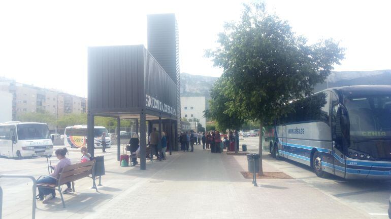 Estación de Autobuses de Dénia, en la calle José Moncho Ferrer.