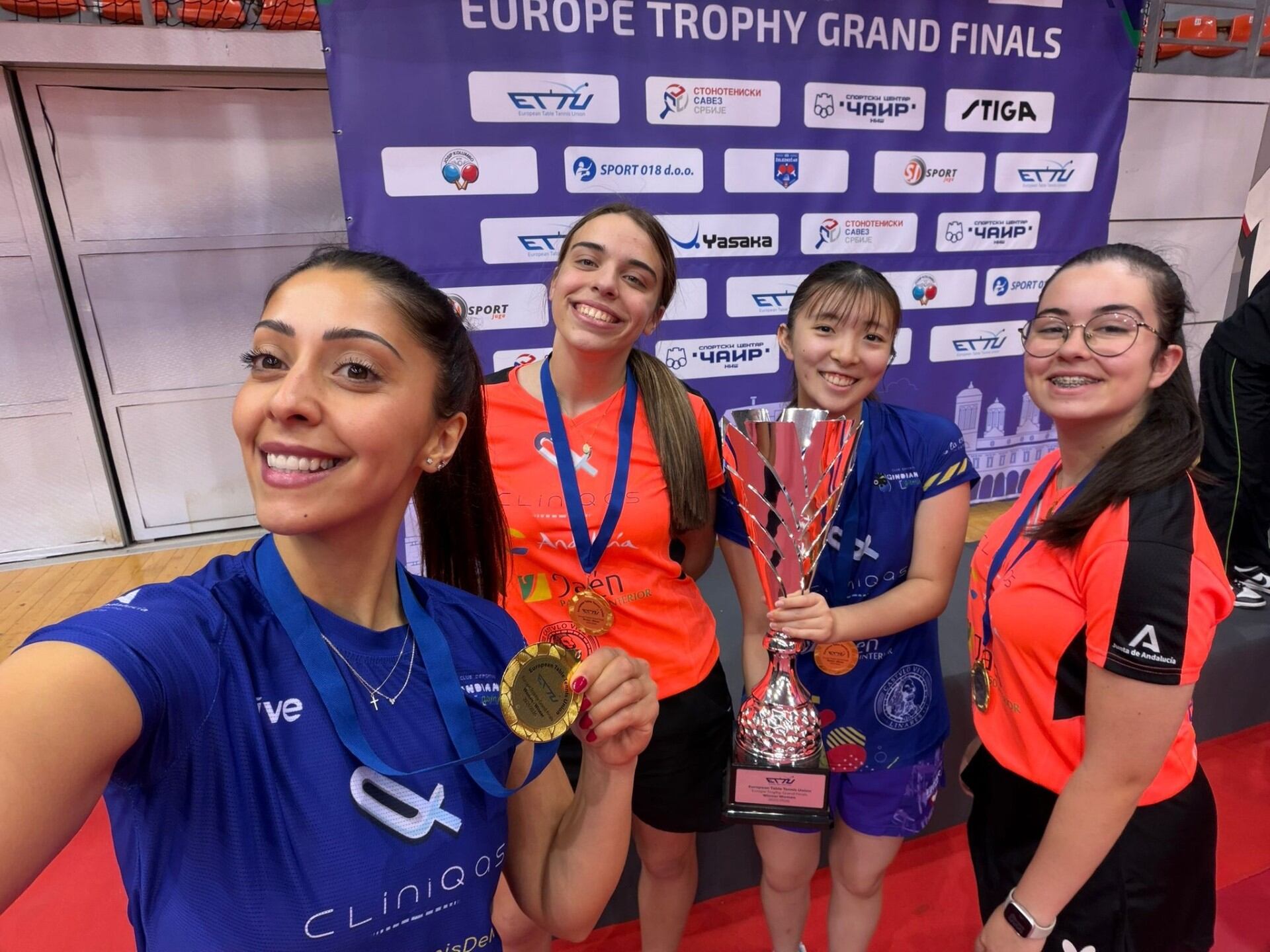 Equipo del CD Indiana Games triunfador en Serbia.