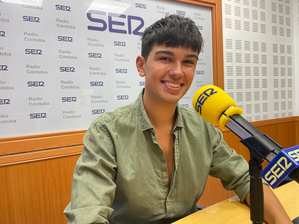 Considerado uno de los mejores magos jóvenes del mundo, Pablo Cánovas vuelve a Córdoba para actuar en el Jardín Botánico, el escenario que le dio la primera oportunidad cuando solo tenía 10 años