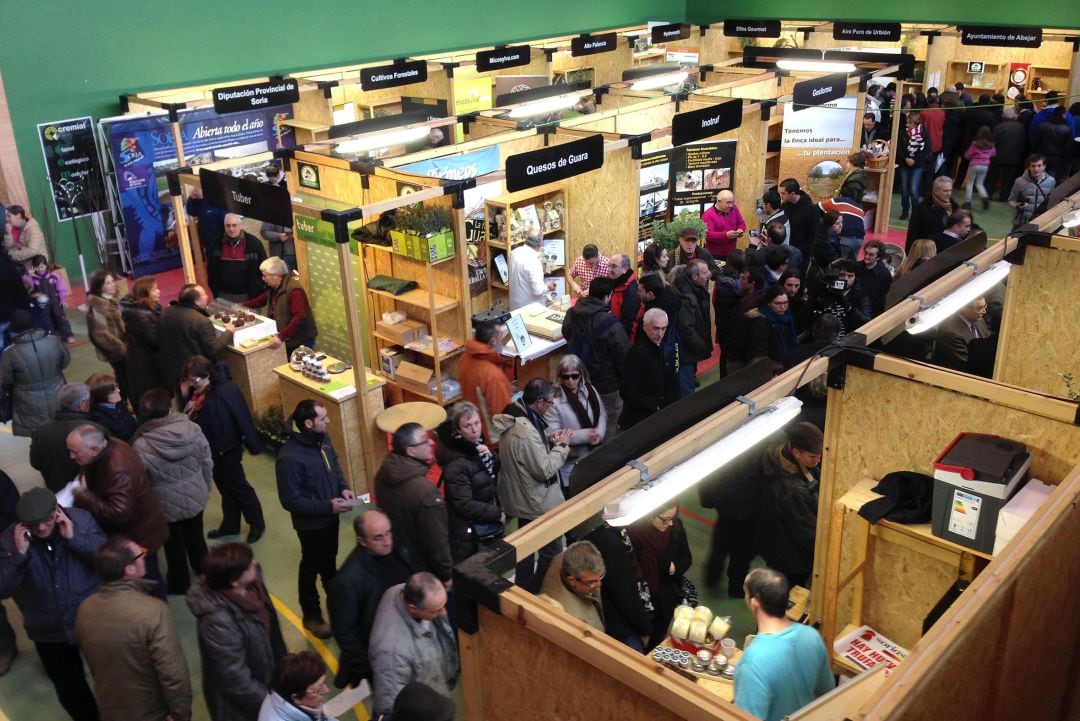 Ambiente en la edición anterior de la Feria de la Trufa de Abejar.