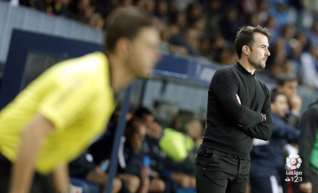 López Garai, durante el partido frente al Málaga en La Rosaleda.