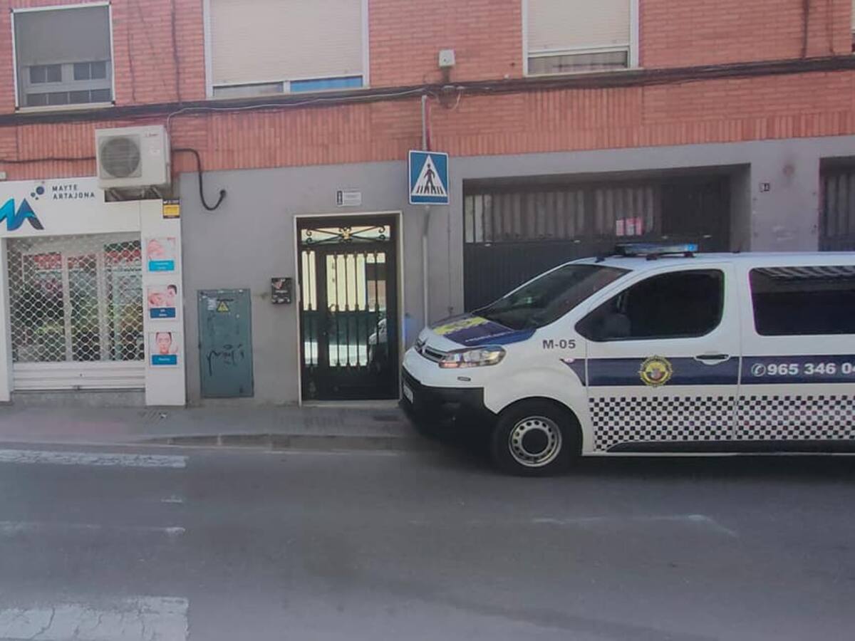 La policía local de Villena pide la colaboración de los vecinos para localizar a la autora de un atropello