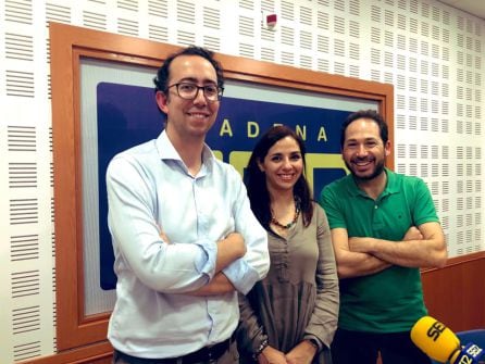 El equipo de Escuela Abierta, con José María Martín, Patricia Huertas y Jacinto Molero.