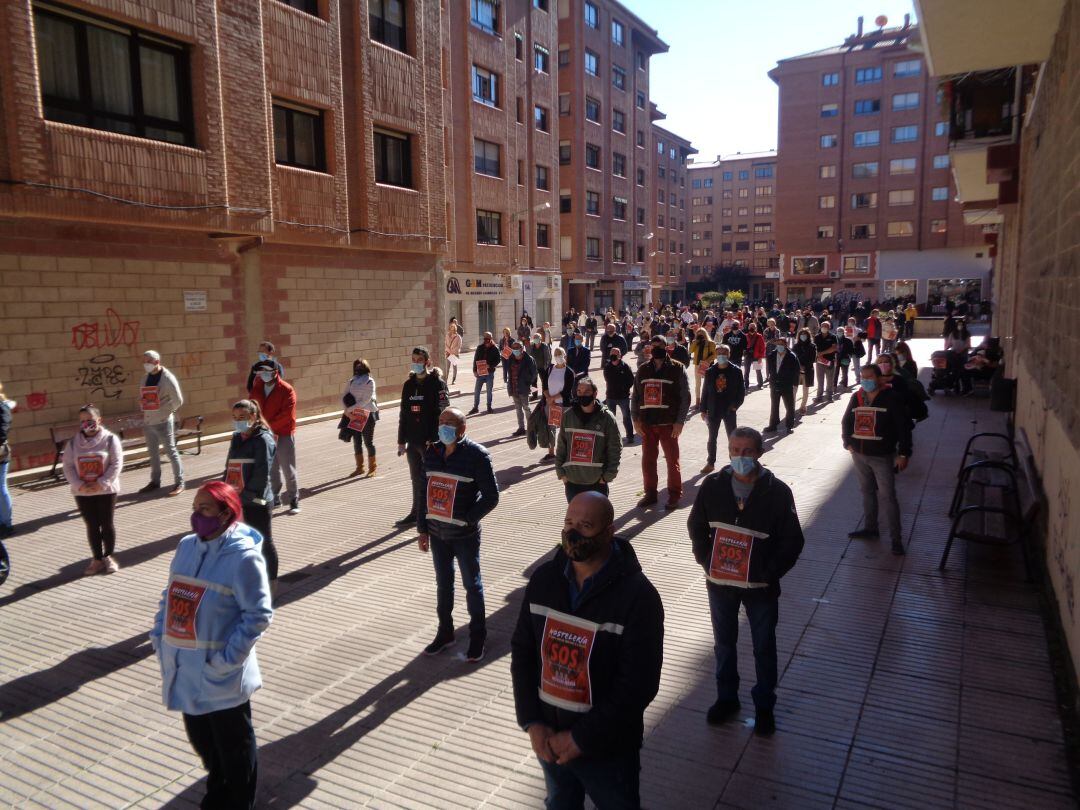 Buena parte de la plaza de San Esteban estaba ocupada por la concentración 