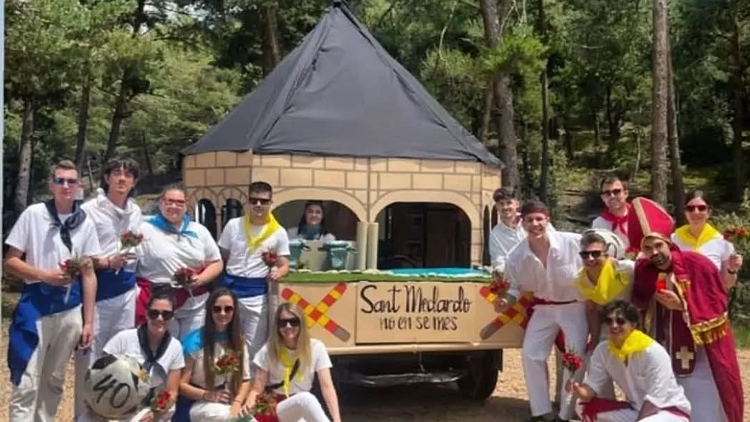 BAIXADA CARRICOTXES, Fiestas de San Medardo, 2025. 42 edición.