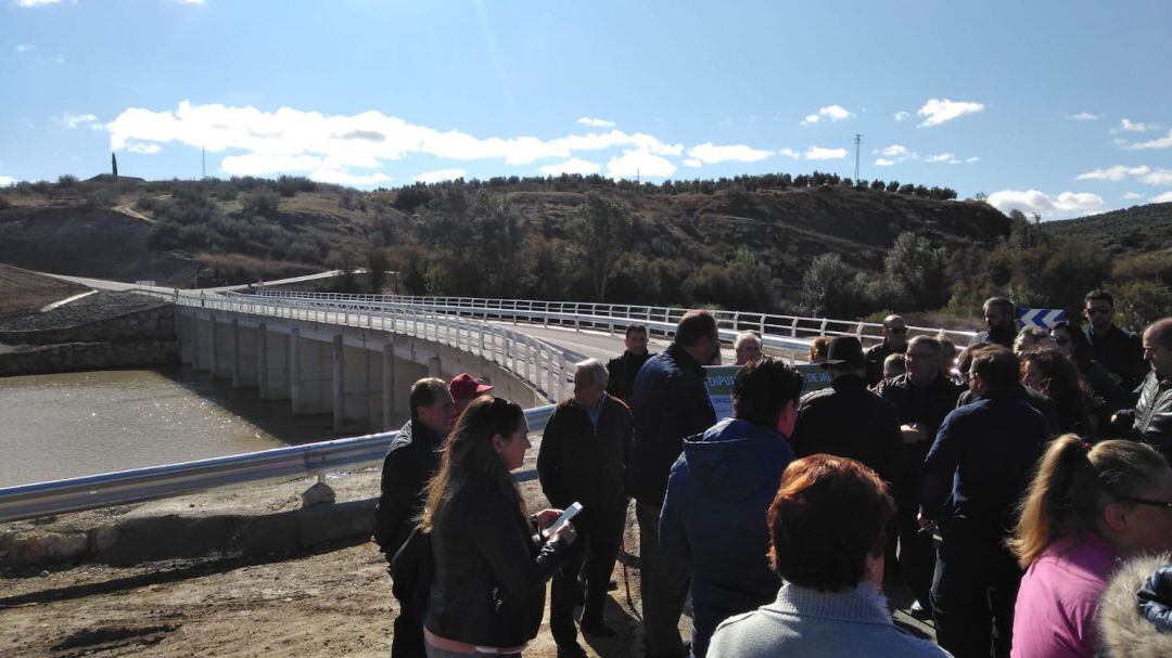 Puente de Torreblascopedro