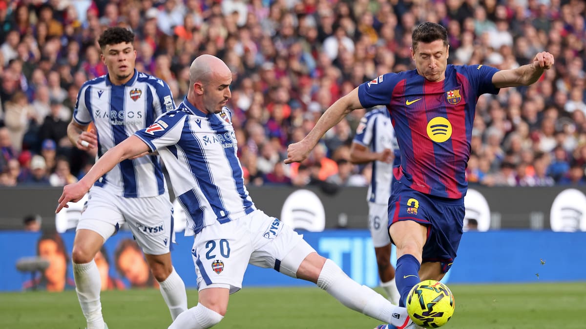 "Tiene dos nueves que son espectros": la cruda realidad que esconde el liderato del Barça