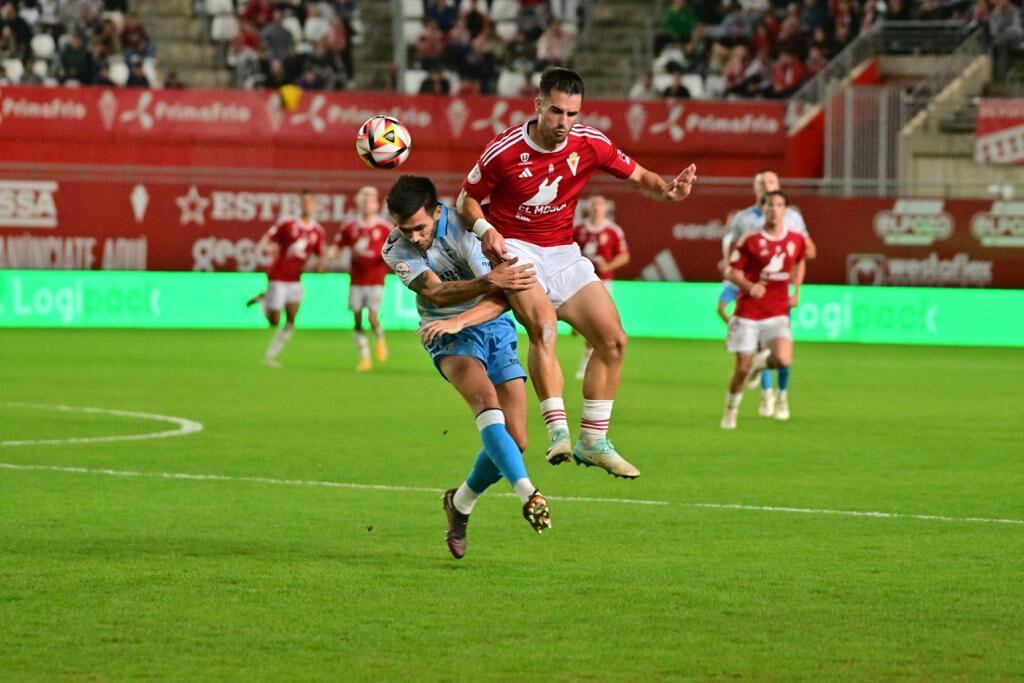 El malaguista Nelson Monte, en un lance del partido celebrado en Murcia