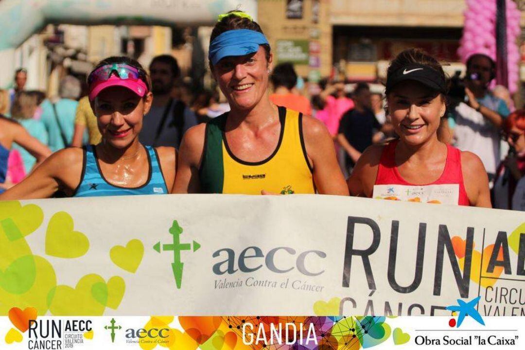 Ximena Vélez, Silvia Pérez y Noelia Medina, campeonas del Run Cáncer