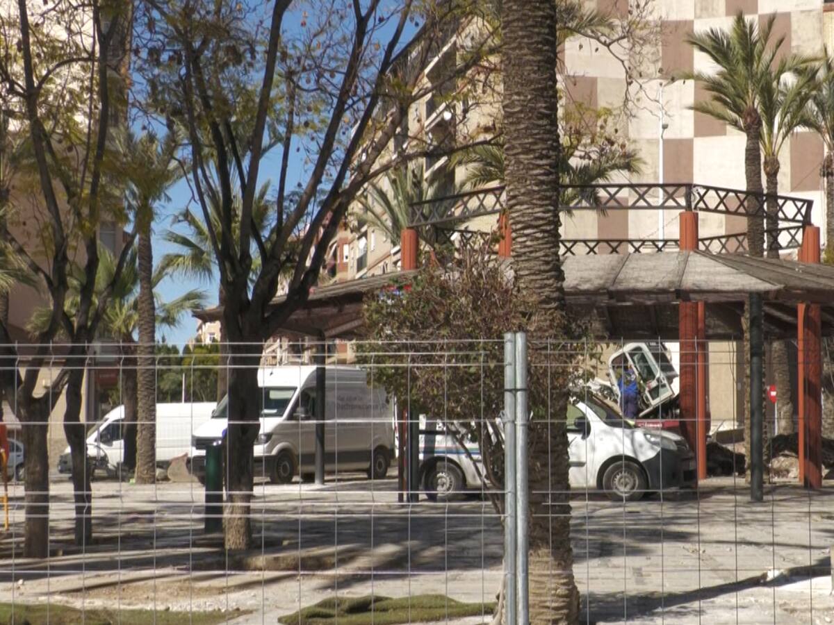 Obras en la Plaza de Madrid de Elche: Entre la Renovación y la Controversia Vecinal
