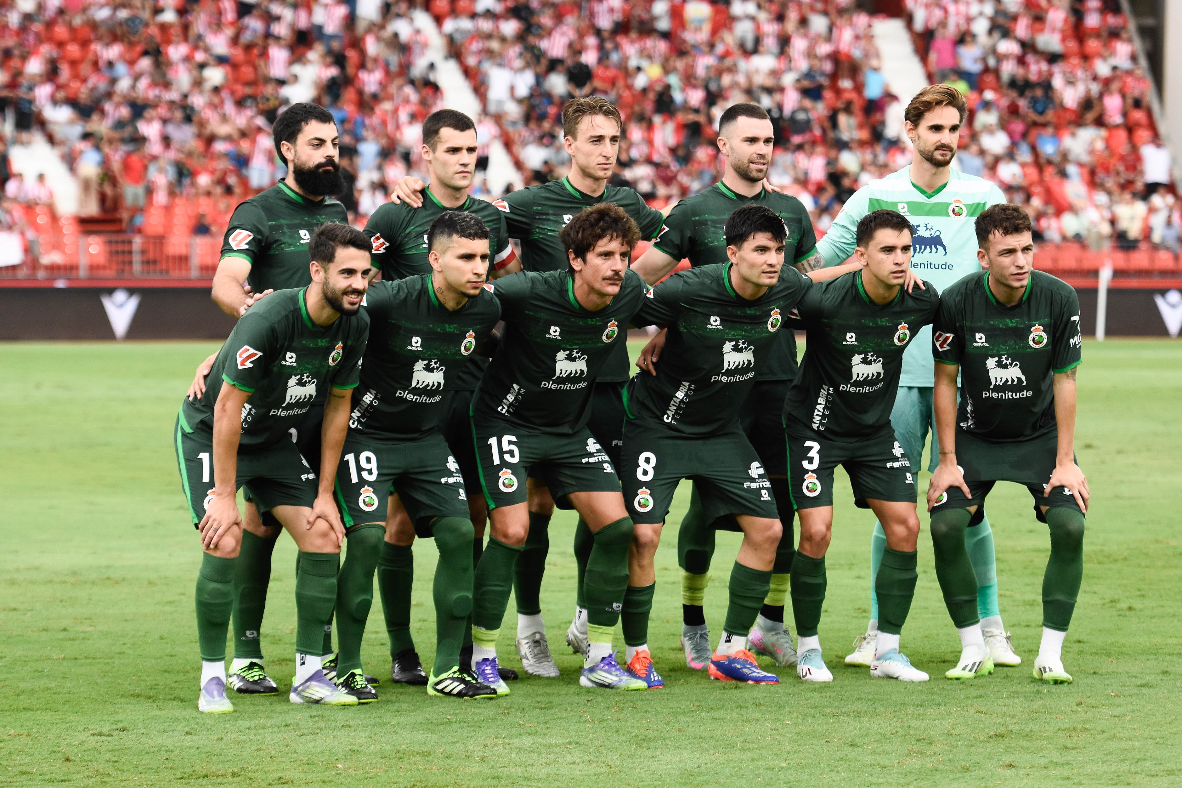 El Almería supera en inversión al Racing de Santander.