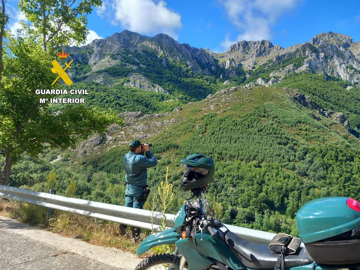 El Seprona rescata a tres senderistas extraviados mientras realizaban la ruta mitológica de Carande