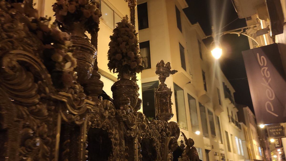 Base del arbotante desplomado